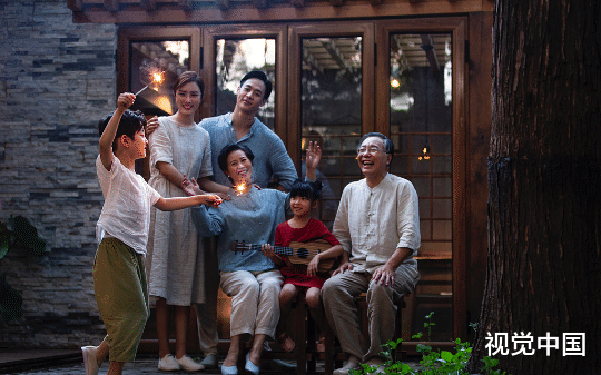 爷爷弥留之际，堂弟说出大逆不道的话，却没人说他不孝