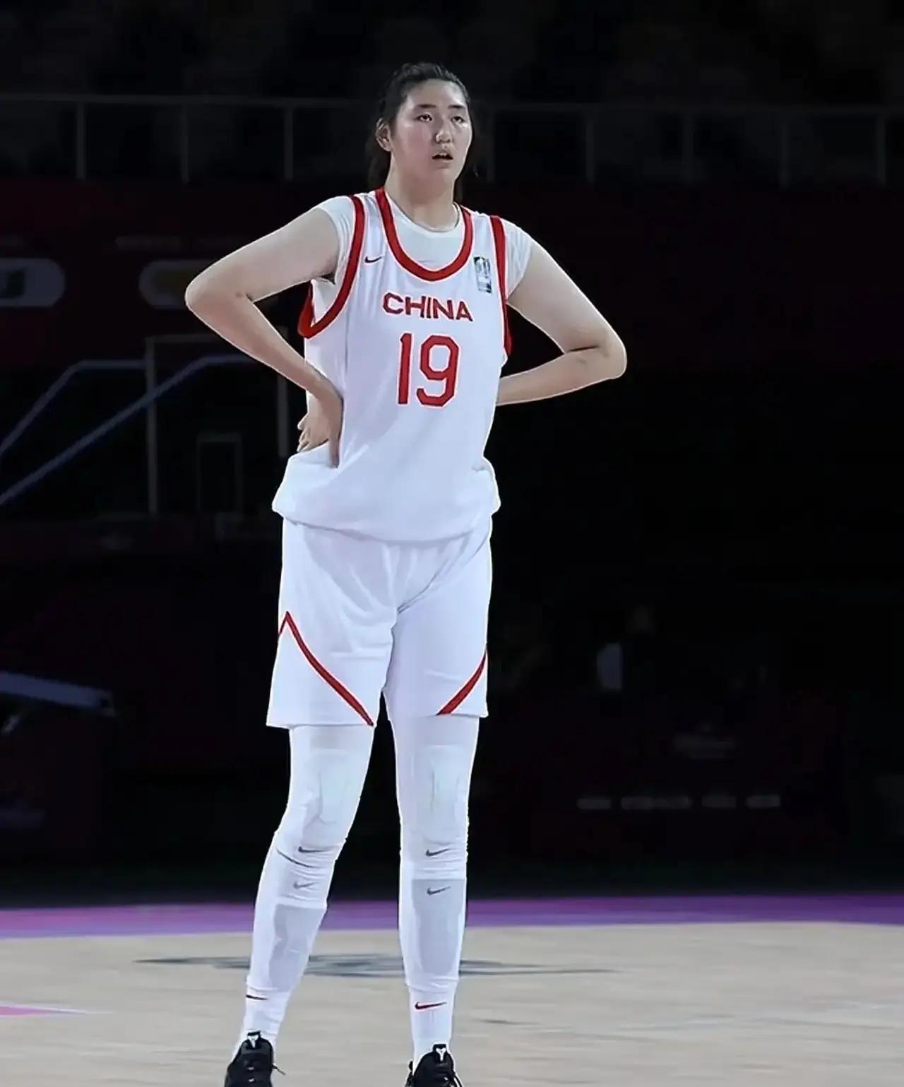 张子宇的横空出世，证明中国女篮还有前途！
时代需要才人，女篮的时代需要张子宇这样