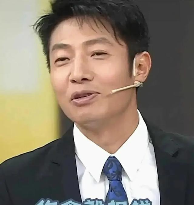 撒贝宁主持节目时，一位院士把chou氧读成了xiu氧，面对这样一位资深专家。撒贝