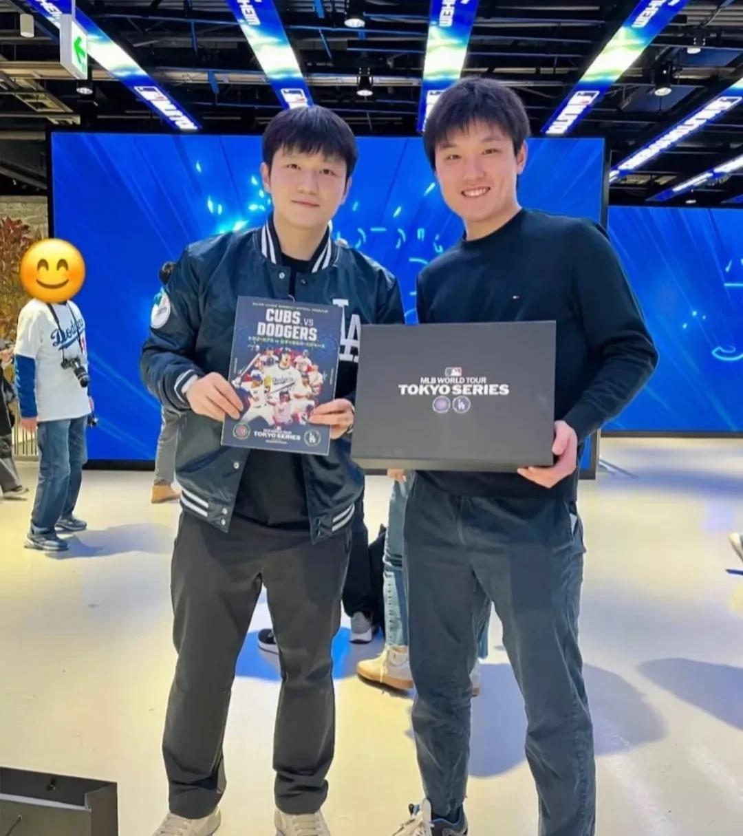 张本智和没有那么讨厌，这孩子其实很真诚！
巴黎奥运东哥4：3赢了张本智和。
赛后