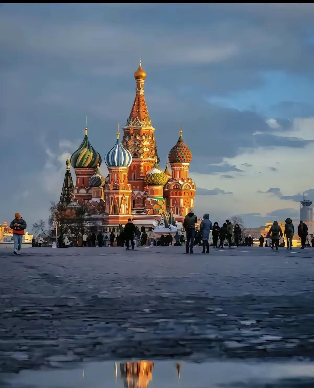 就佩服俄罗斯一件事情
俄罗斯不会花大价钱请一帮低素质黑的绿的来留学，还倒贴补助，