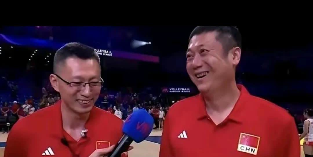 浦江说人话了，中国女排赢得漂亮。中国女排干净利索的赢了多米尼加，进入十六强。只要