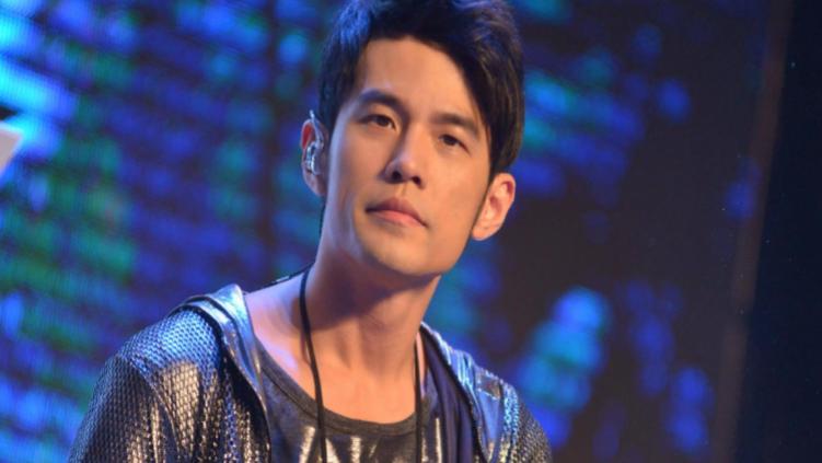 周杰伦抖音破圈与周星驰同框