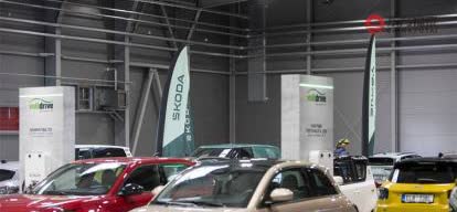 为什么外国不造新能源汽车？长城老总魏建军一句话捅破窗户纸：他们也有技术，他们不是