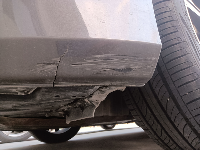 最近哪哪都修路
城市修路，国道修路，一天天都赶像走迷宫了，这路扣的坑坑包包的，再