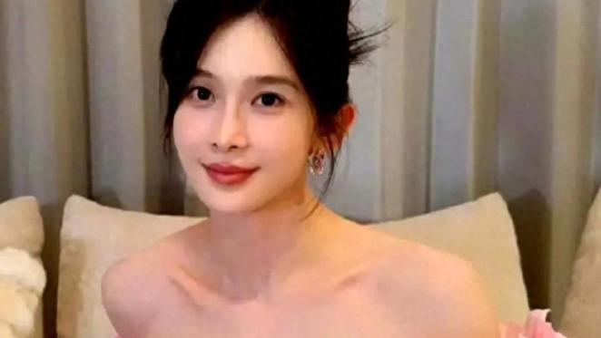 赵樱子恋情曝光，恋情风波起，网友议论纷纷