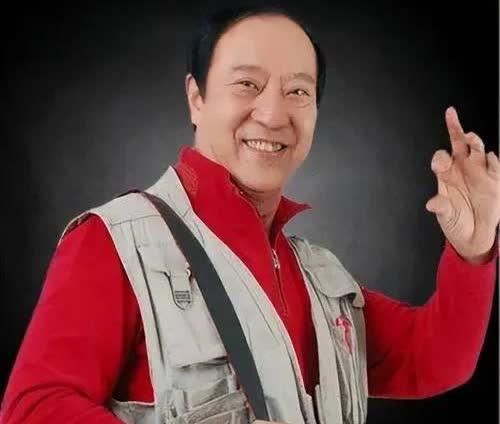 相声最好的十对搭档：
1、牛    群、冯    巩
2、马    季、赵 