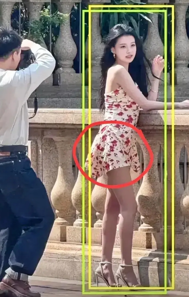 董子健估计肠子都悔青了！

他实在想不明白！

离婚后的孙怡不仅玩起了性感，而且