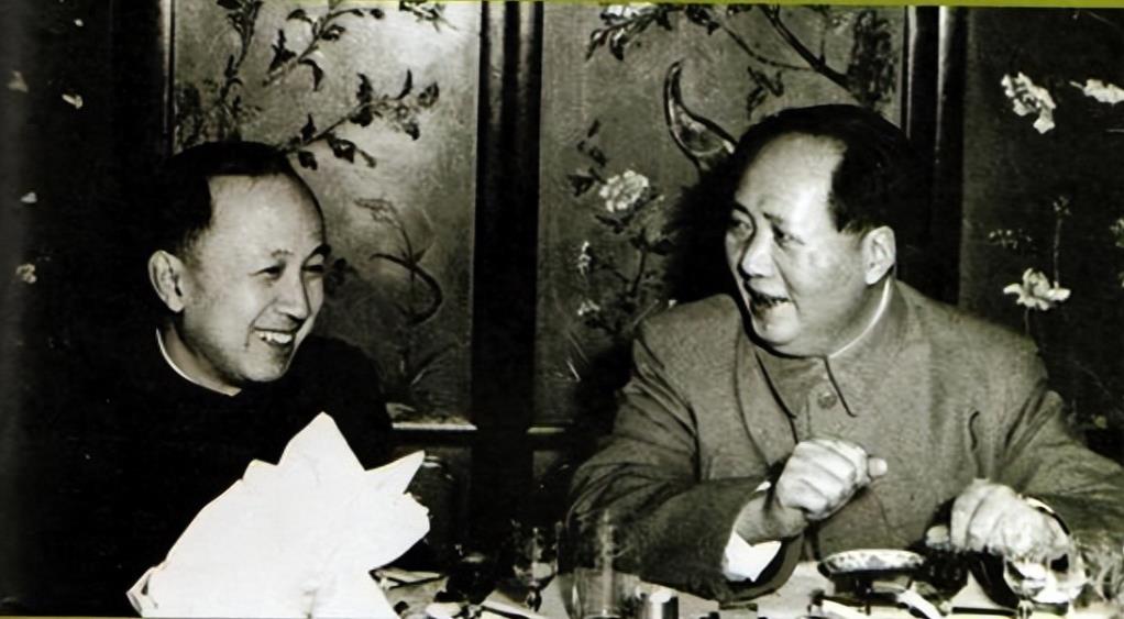 1964年春，钱学森突然中毒昏迷，生命垂危，毛泽东得知此事后大怒，立即指示周恩来