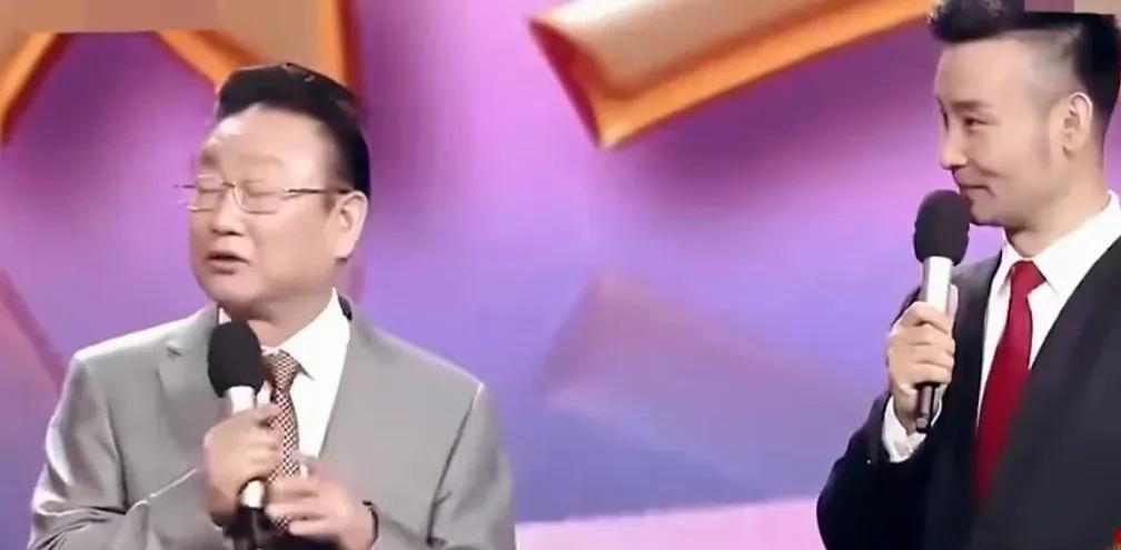 歌唱家蒋大为说：“刘和刚太贪了，有次我爱人呢，从加拿大买了五块手表，都是男孩子戴