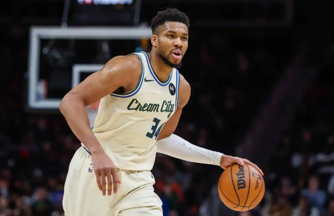 我总感觉字母个人可能不会想来勇士。只从字母的角度出发：
因为：1.勇士梭哈才能得