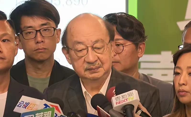 谁会为大罢免大失败担责？
“等了已经整整60年”，终于要将国民党“扫入历史的焚化