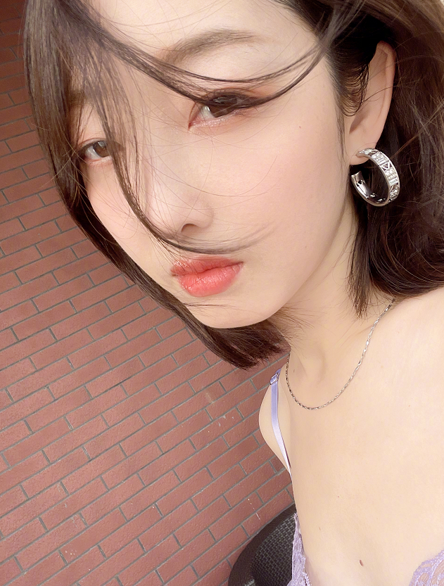 蒋梦婕的小妈风穿搭，状态真不错！