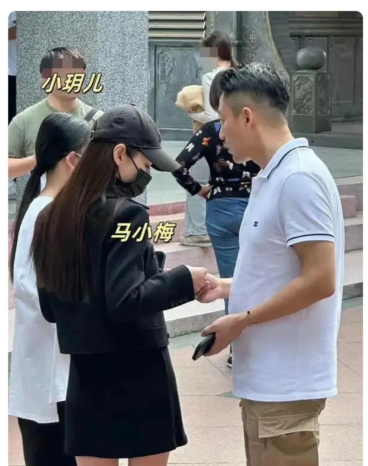 汪小菲五月婚礼照常举行











天呐！大S刚走，汪小菲就要再婚？孩
