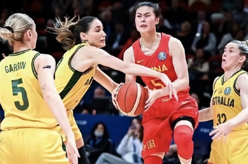 澳大利亚女篮这波167分暴击，中国女篮想夺冠？硬仗来了！

中国女篮三战全胜晋级