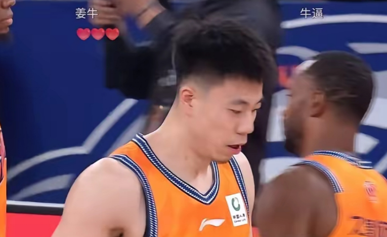 缺少郭艾伦和张镇麟的全明星
不知道什么原因，郭艾伦和张镇麟都没有入选全明星周末的