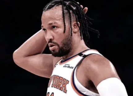 昨日NBA常规赛尼克斯客场对阵独行侠的比赛已经结束。全场战罢，尼克斯以113-1