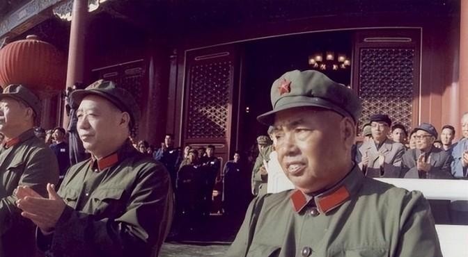 华东野战军陈毅司令员麾下的＇五虎上将＇，前部先锋粟裕将军，左先行叶飞将军，右先行