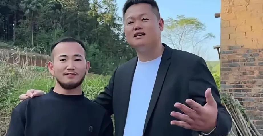 二哥逆行记，穷小子娶妻发家，自媒体创业路。



几年前，我开始关注“二哥逆行记
