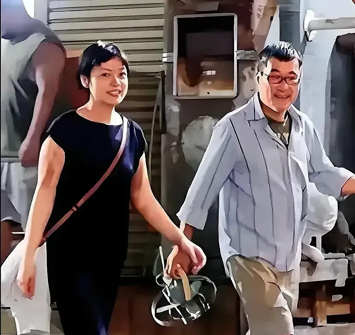 李宗盛老夫少妻再婚











李宗盛又结婚了！这次新娘比他小27岁！