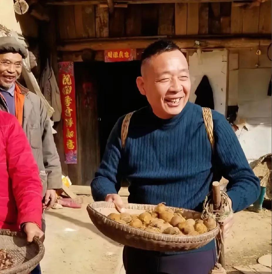郑州胖东来，26年元旦板上钉钉的是无法开业了。
今天胖东来创始人于东来先生在直播