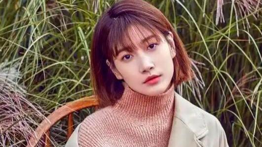 周依然的虎劲儿VS啜妮的轴劲儿：她们用演技给“看脸时代”一记响亮耳光