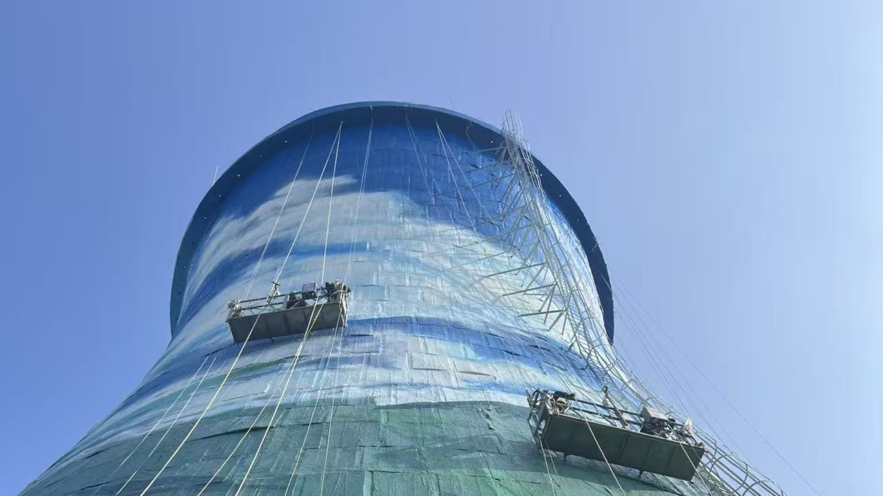 彩绘焕新工业风 绿动沈阳新地标—宏顺建设电厂烟囱美学标杆