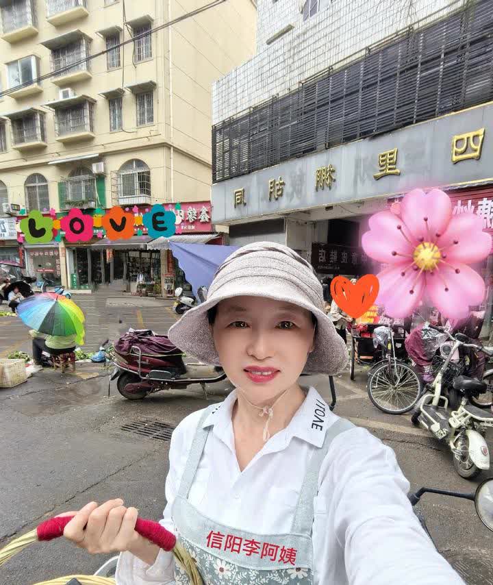 信阳李阿姨
拍摄于四里棚菜场
《信阳菜场今日TOP3》

