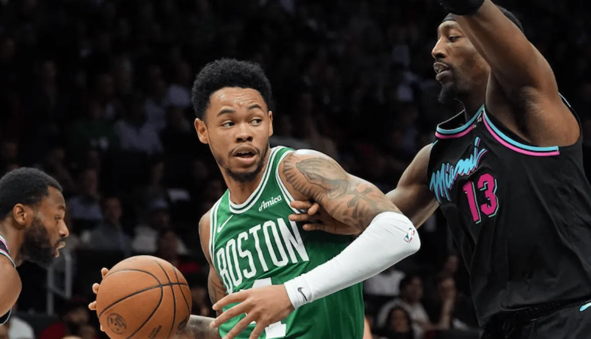 竞争最佳第六人？西蒙斯目前三分联盟替补第一，得分第三

01月16日讯 NBA常