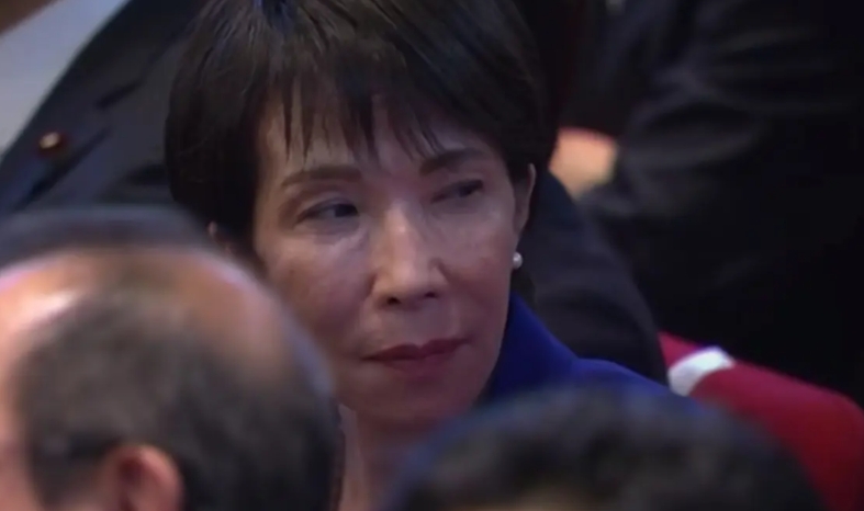 坏消息，日本史上首位女首相诞生！对不起，我实在是忍不住吐槽一下了。很不看好她将来