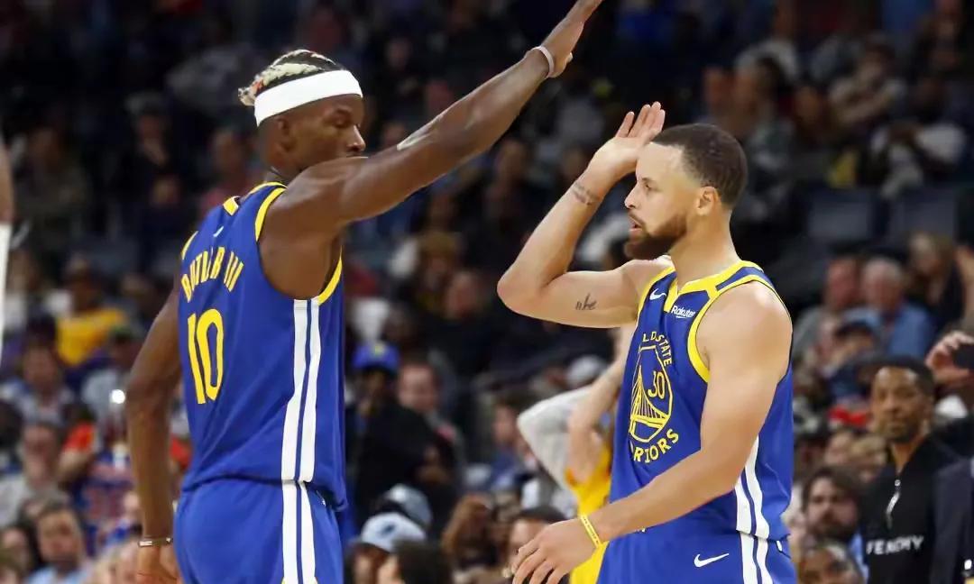 #nba# 火箭估计可以横扫勇士，实力差距太大，
看了今天勇士和灰熊的比赛，感觉