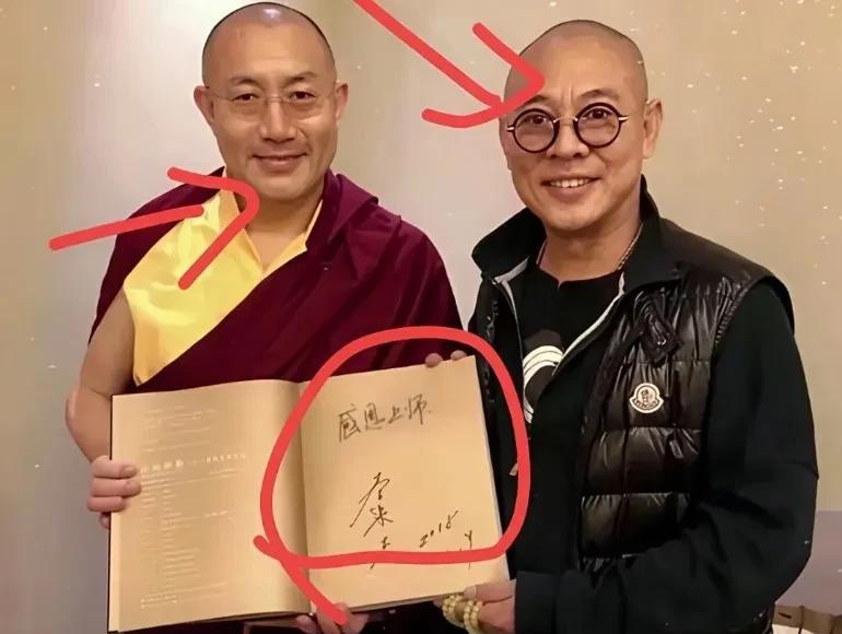 终于破案了
李连杰不去少林寺当和尚
原因很简单：
李连杰在一次采访中，谈到自己小