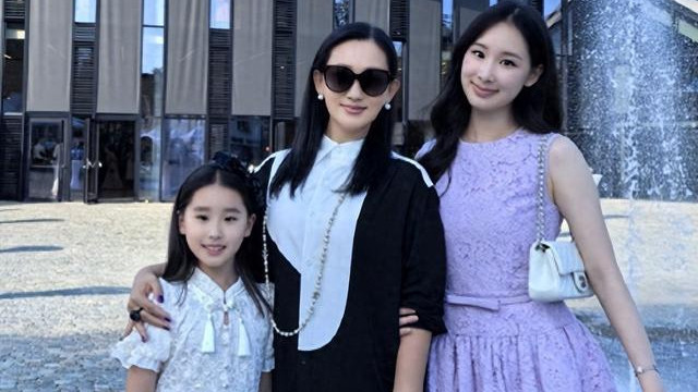 赵文卓也没有想到，自己才高中毕业的女儿，竟已经可以为他争光了