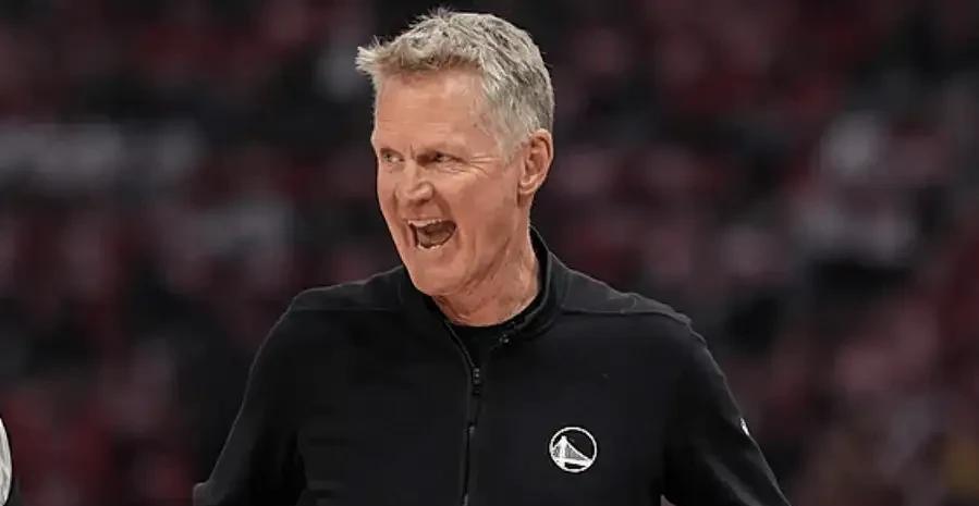 科尔：让佩顿首发就是为了盯范弗利特，他今天又爆了
5月3日消息，NBA季后赛火箭