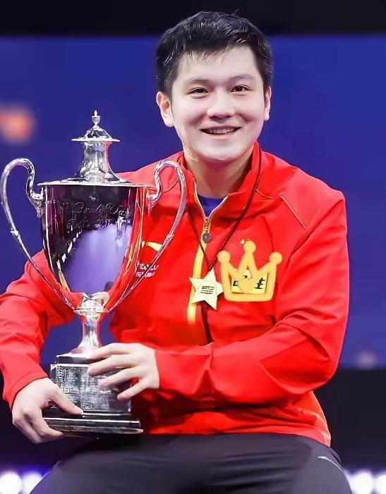 大家这次都猜错了！
樊振东复出后的第一场比赛。
大家都以为会是在德甲联赛，结果却