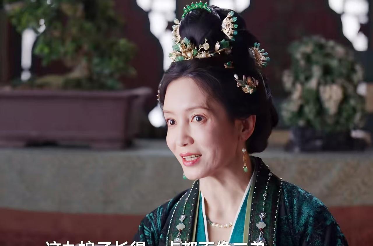 《朝雪录》：第一个怀疑秦莞身份的人有可能是忠勇侯夫人胡氏！
秦莞是大理寺卿沈毅的