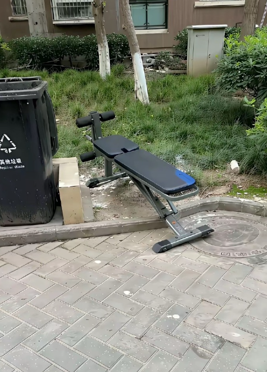 这个东西捡还是不捡，正在纠结中 ​​​
