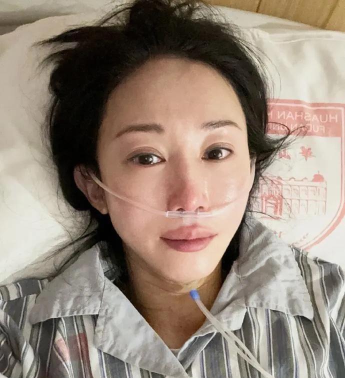 永不谢幕的舞台精灵，病房练舞看哭保洁阿姨 ，朱洁静带伤续写舞台传奇。
