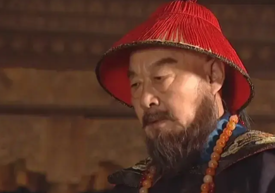 满清没有形成太监乱政得感谢鳌拜，清军入关之初的太监都是明朝留下的，其中一个就是吴