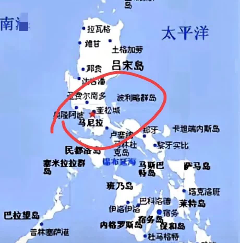 菲律宾又想好事了！
台风卷着洪水扑向菲律宾时，他们忙着
对着镜头喊“没收到东