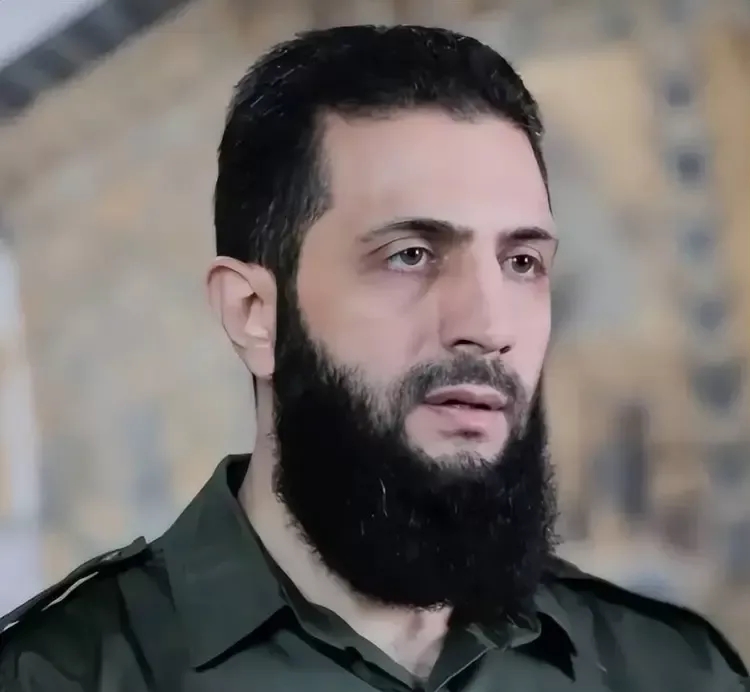 近日，叙利亚局势再度紧张，朱拉尼政府在土耳其的支持下，命令HTS（海尔特沙姆沙姆