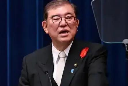 7月18日，法新社报道:“日本下周三将与欧盟举行峰会，石破茂将在东京会见冯德莱恩