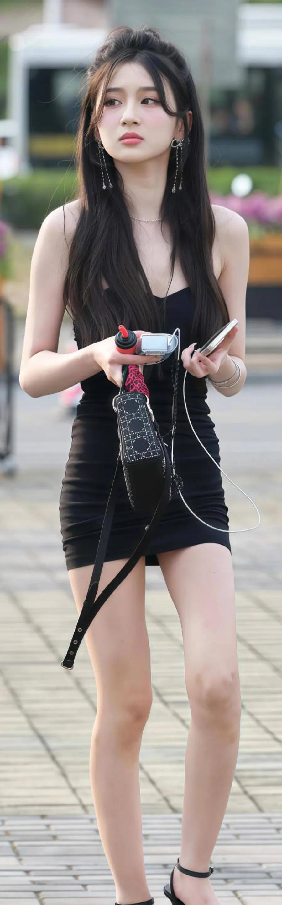 #什么样的女人算自然美#自然美并非单指外貌，更多是一种由内而外的状态，让人觉得舒