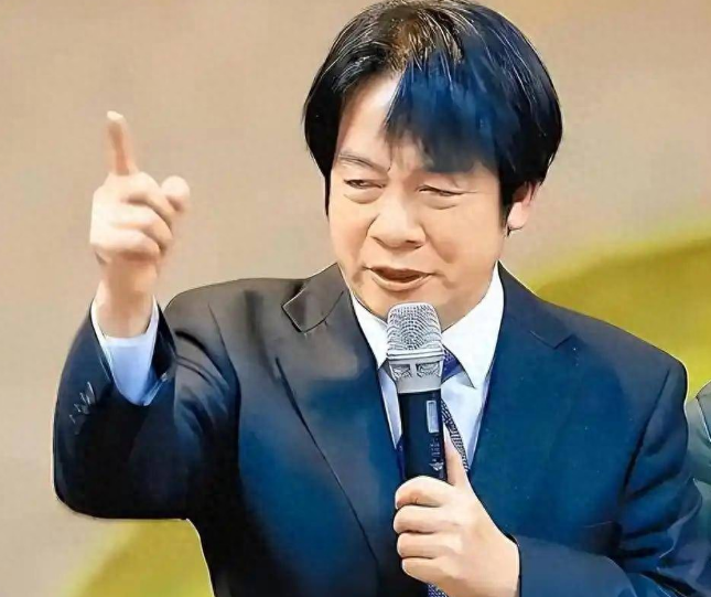 韩国瑜喊823再赢一场，话音刚落，美公布对台20%关税，赖清德惨了


当地时间