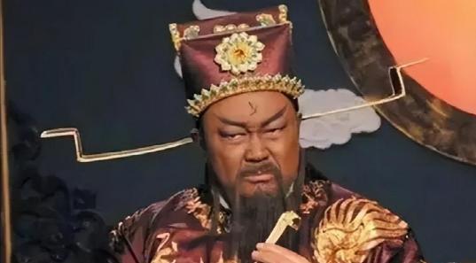 1062年，包拯去世，出殡当天发生了一件奇怪的事，原来，他临终时悄悄告诉女婿文效