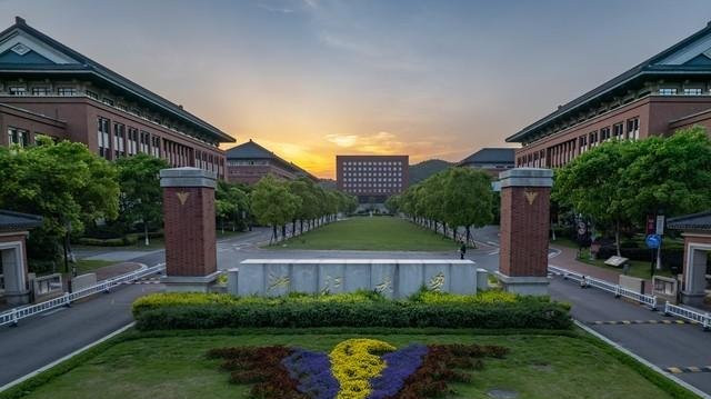 国防大学是985还是211大学