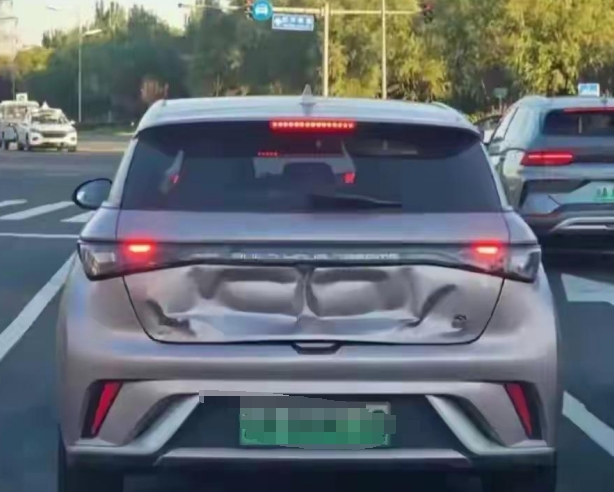 看一眼你都能猜错是什么车碰的信不信