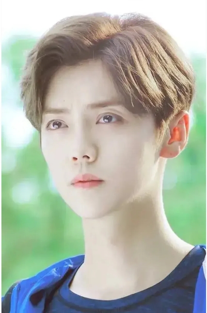 关爸朋友圈删准女婿这事，简直比电视剧还精彩。

据知情人透露，鹿晗的资源可谓是直