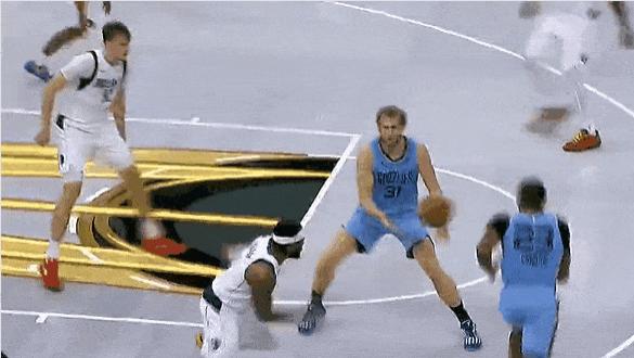 11号秀考沃德迎着状元郎弗拉格拔中中距离，目前6中5得14分