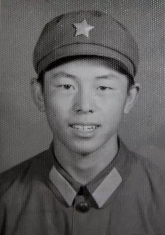 1987年，马占福在自卫反击战中牺牲。战后，团部来到他家看望英雄的母亲却找不到人